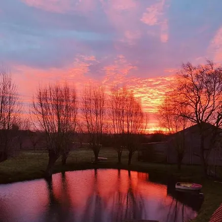 In With Stunning Sea Views *