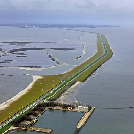 Lejlighed In With Stunning Sea Views *